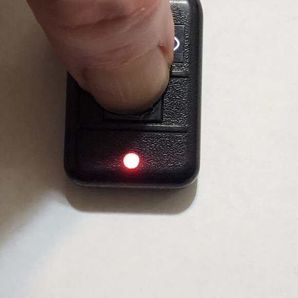 FORD KEYLESS CODE ALARM KEYLESS REMOTE START KEY FOB 1 BUTTON GOH-PCMINI RED LED - Picture 3 of 4